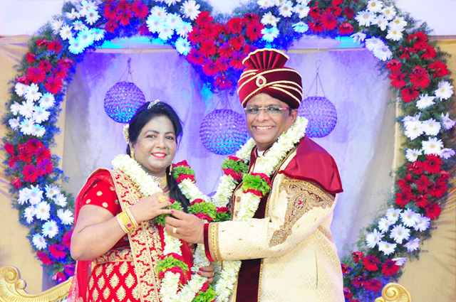 Bro Andrew Richard & Sis Hanna Celebrated their 25th Silver Jubilee Wedding anniversary with great grandeur at the Prayer Center in Mangalore here on May 04th, 2018 amidst a large number of devotees.